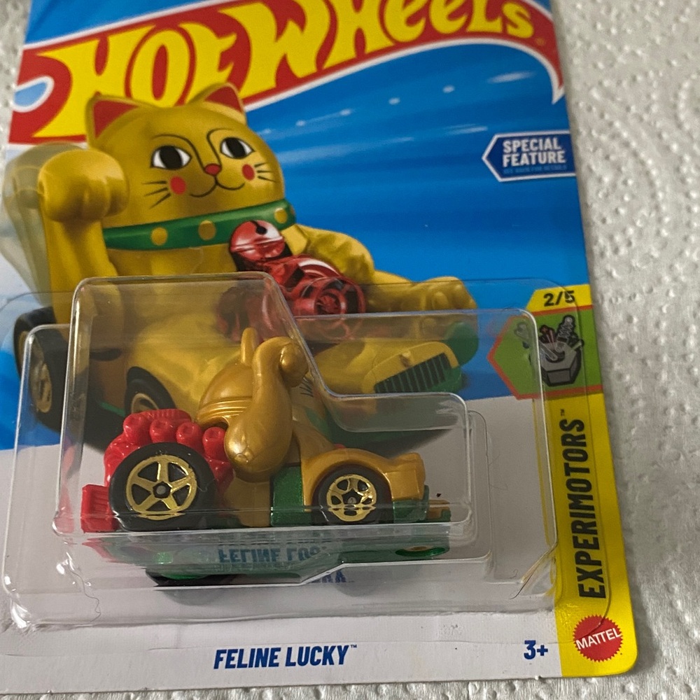 Feline Lucky Gold Toy Car – Kids Toys rare collectable